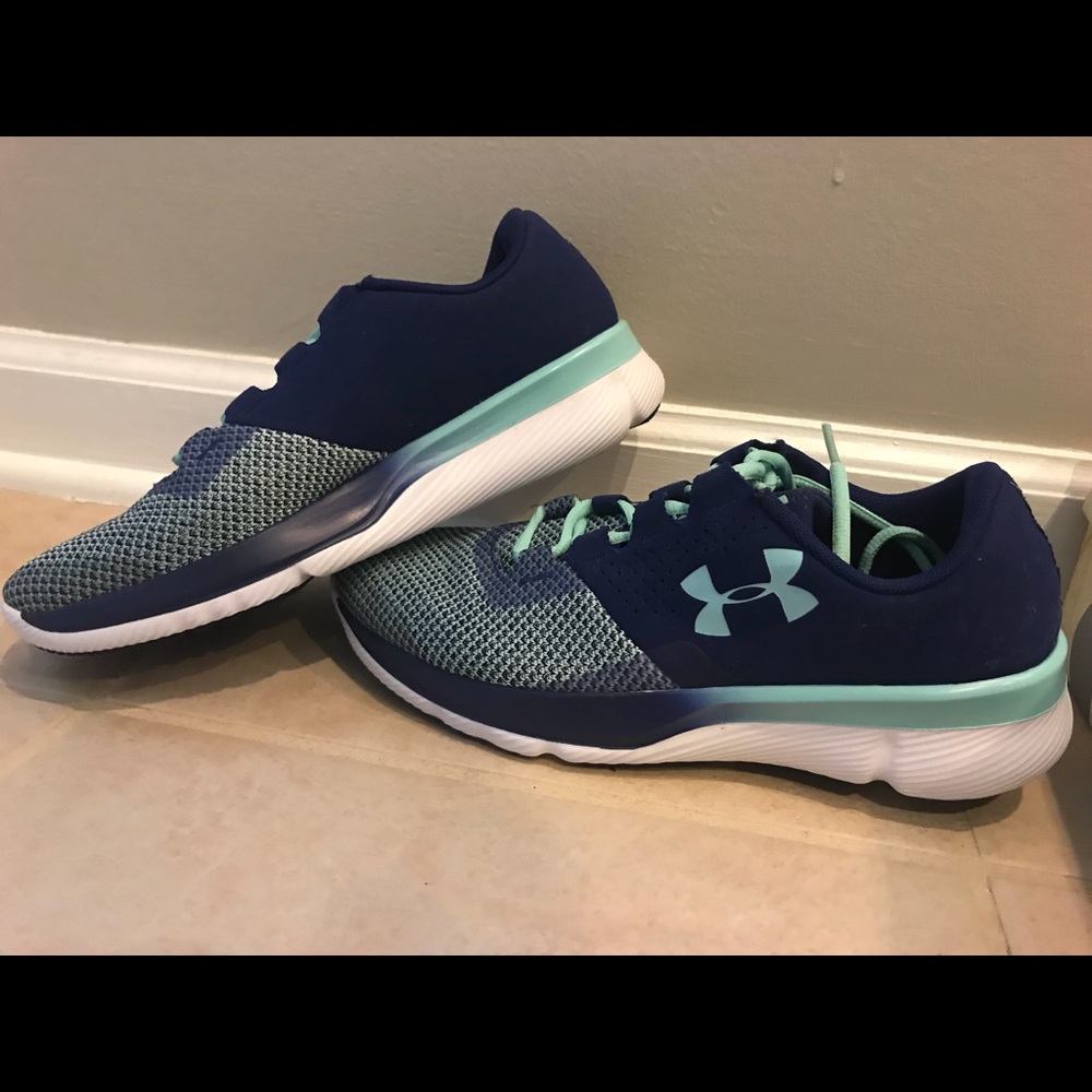 Under Armour 6.5Y women’s/girl’s shoes blue green